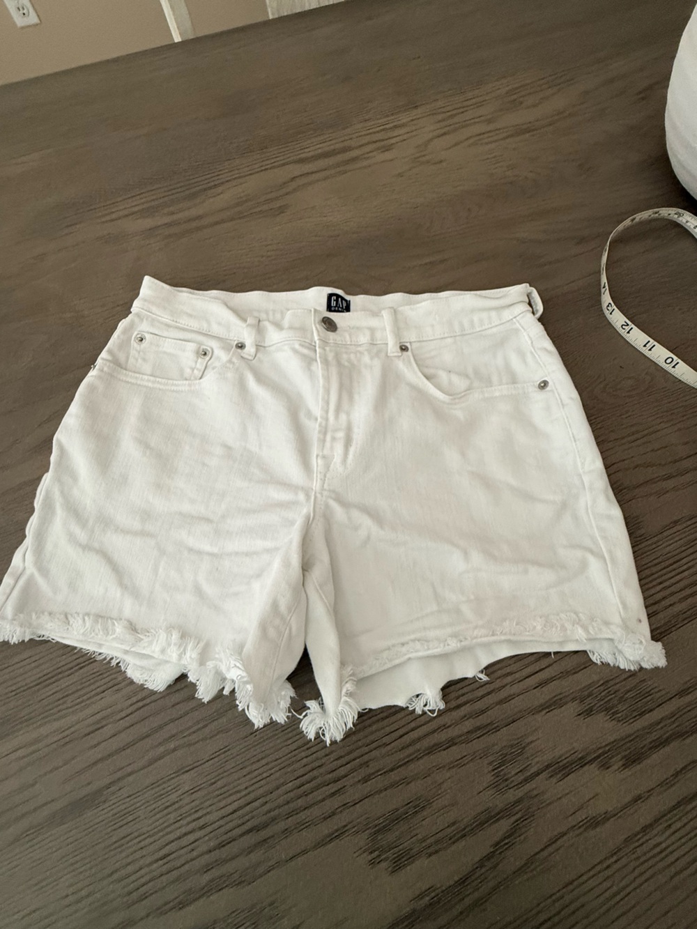 GAP White Frayed-Hem Denim Shorts